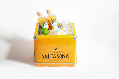 Santa Brisa Margarita Case - 6 Unidades + Tajin